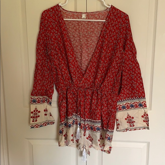 Gorgeous boho bell sleeve romper - Picture 2 of 5